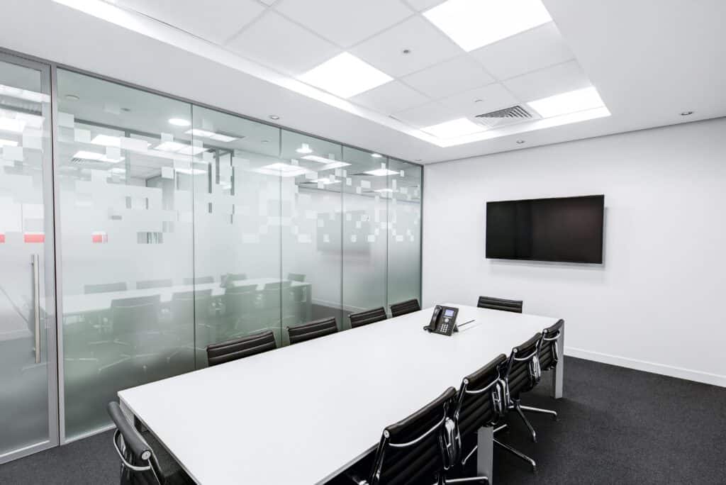 LIZ Smart Office | LIZ Meetingroom App | empty meeting room